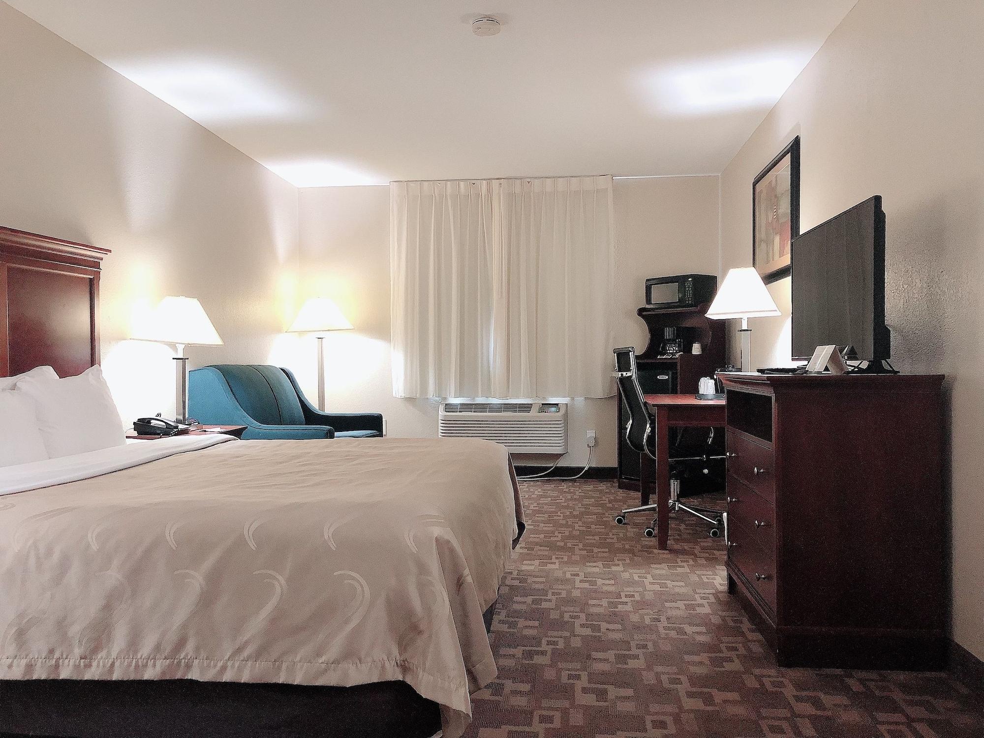 Quality Inn I-70 At Wanamaker Topeka Eksteriør bilde