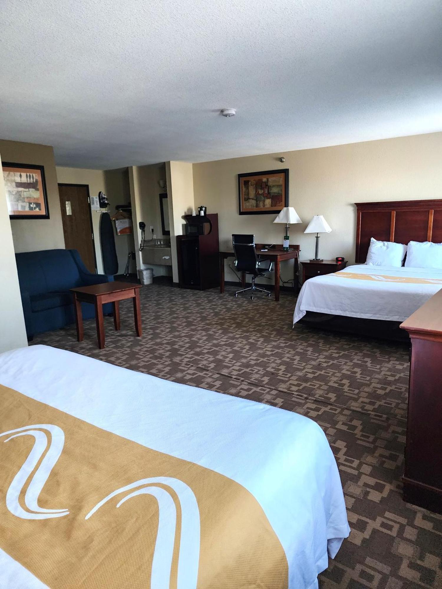 Quality Inn I-70 At Wanamaker Topeka Eksteriør bilde