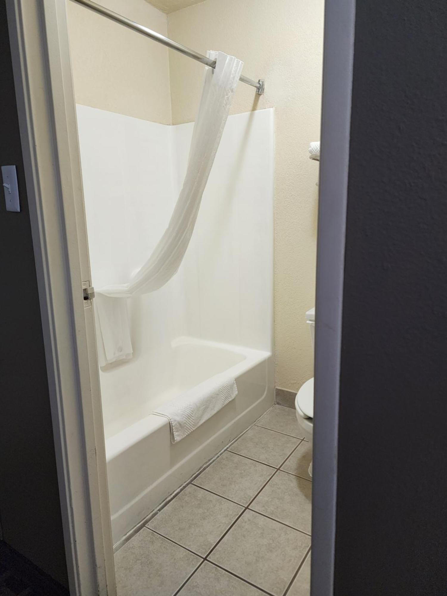 Quality Inn I-70 At Wanamaker Topeka Eksteriør bilde