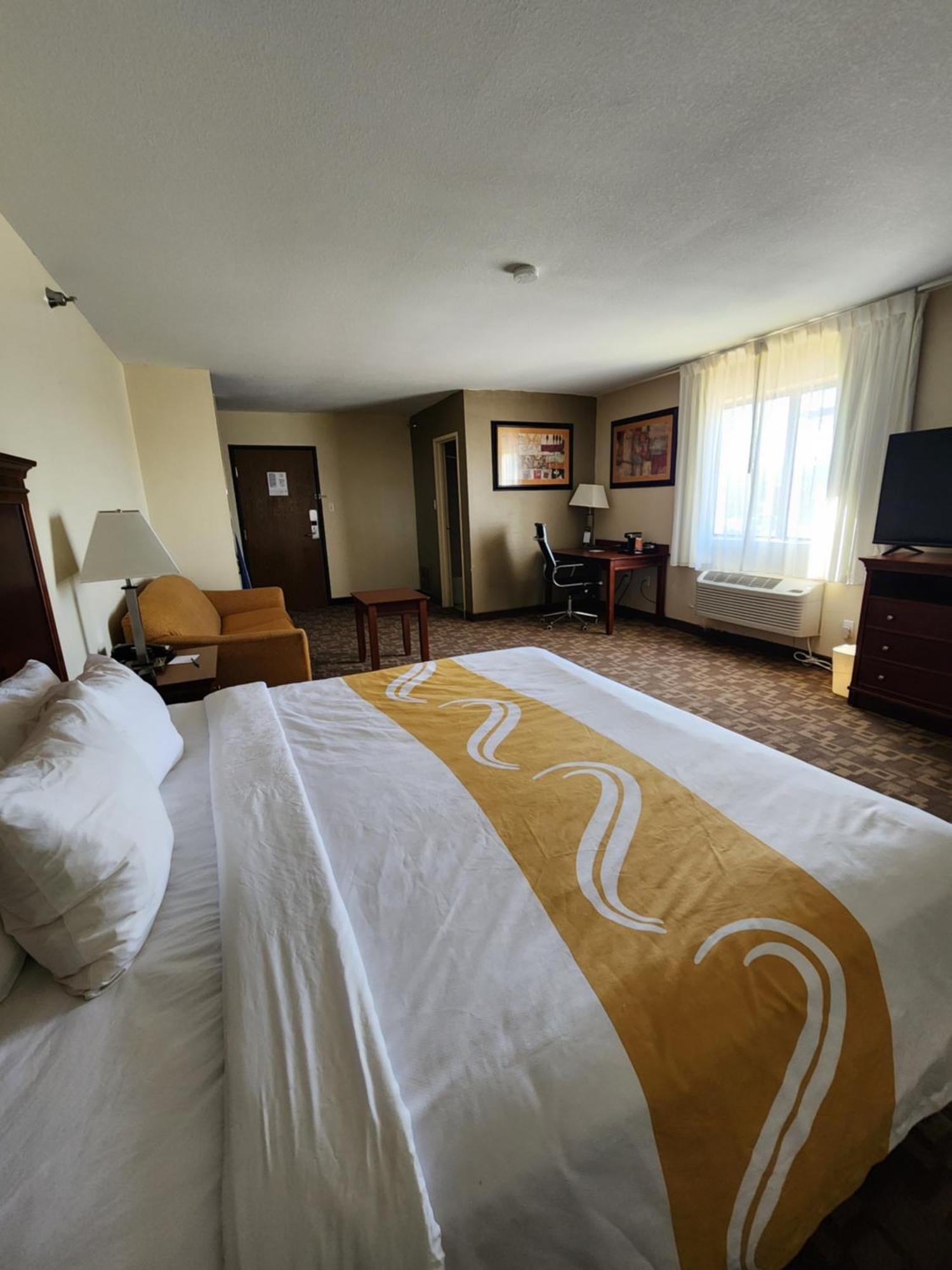 Quality Inn I-70 At Wanamaker Topeka Eksteriør bilde