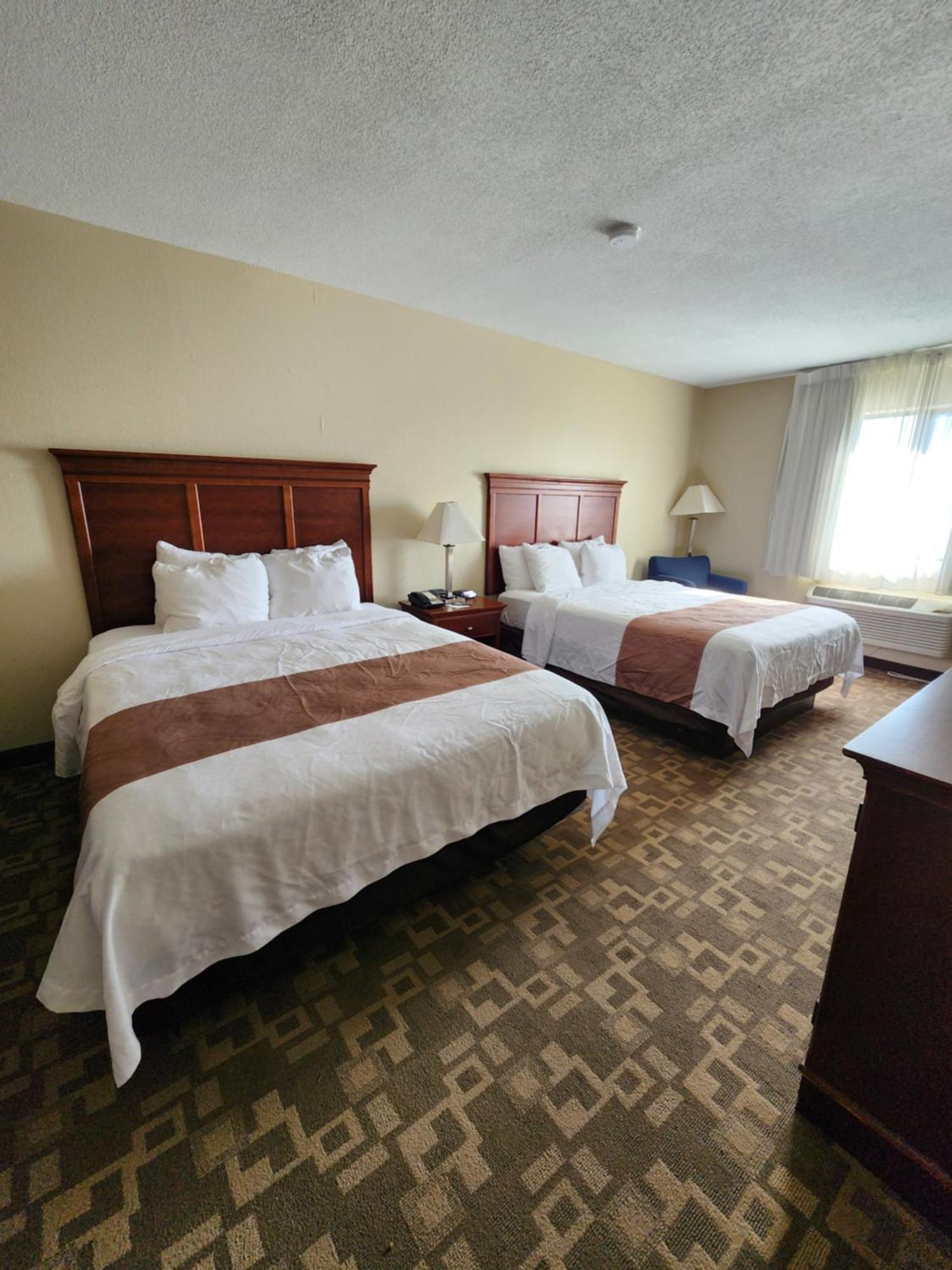 Quality Inn I-70 At Wanamaker Topeka Eksteriør bilde