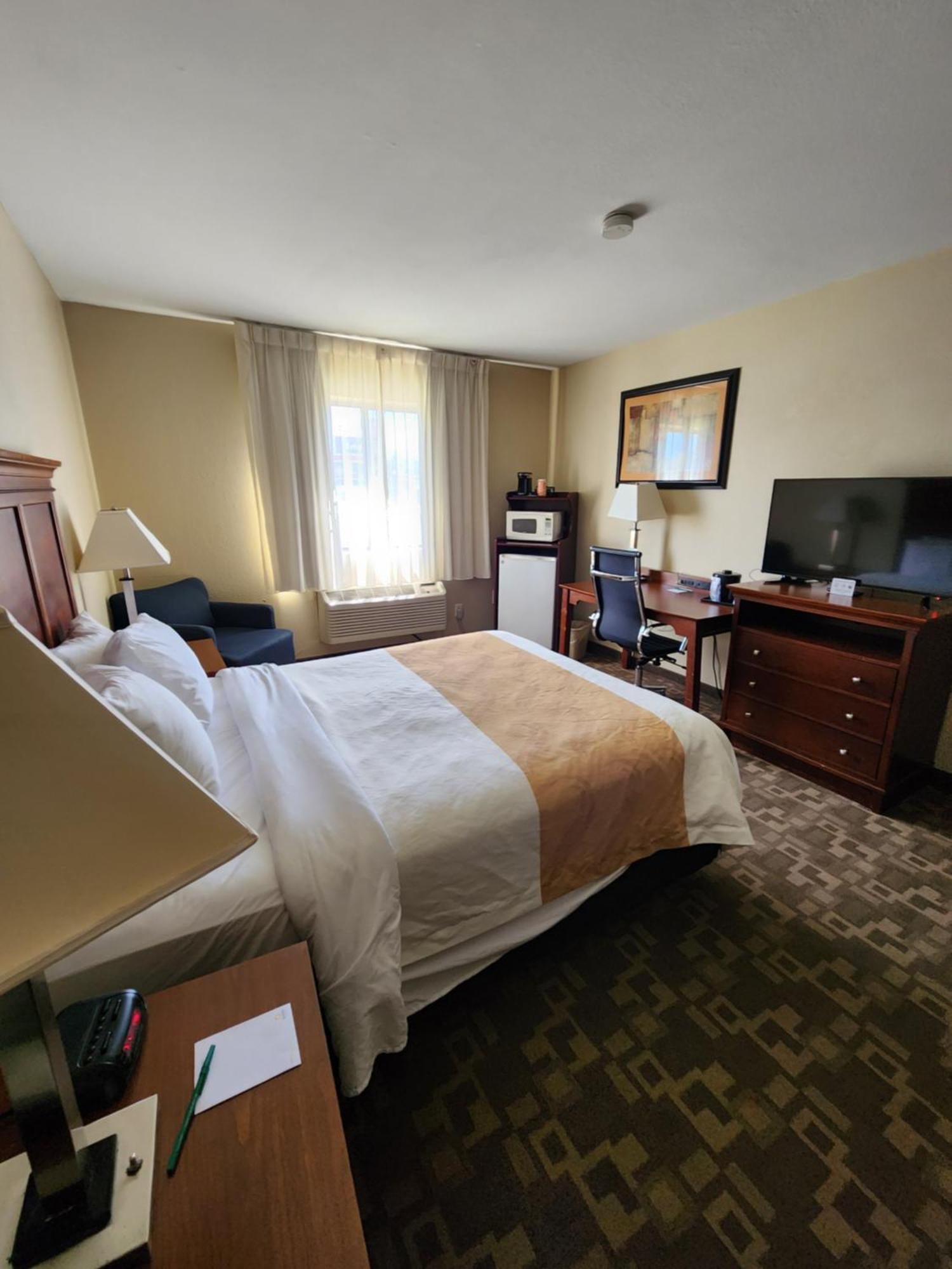 Quality Inn I-70 At Wanamaker Topeka Eksteriør bilde