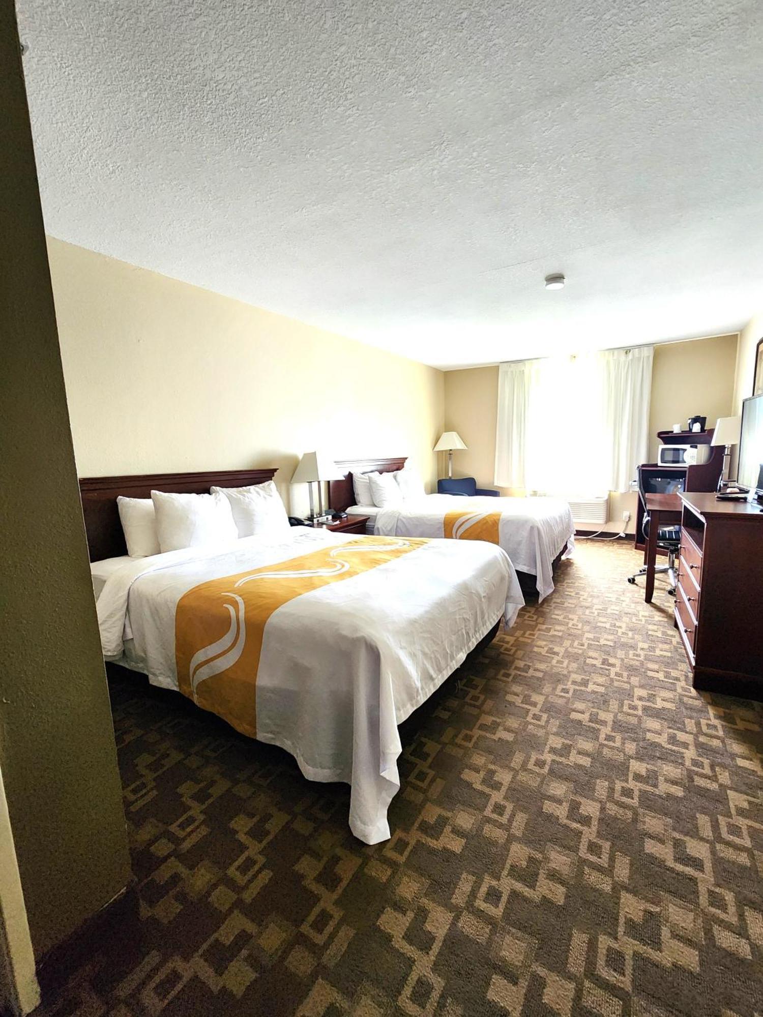 Quality Inn I-70 At Wanamaker Topeka Eksteriør bilde