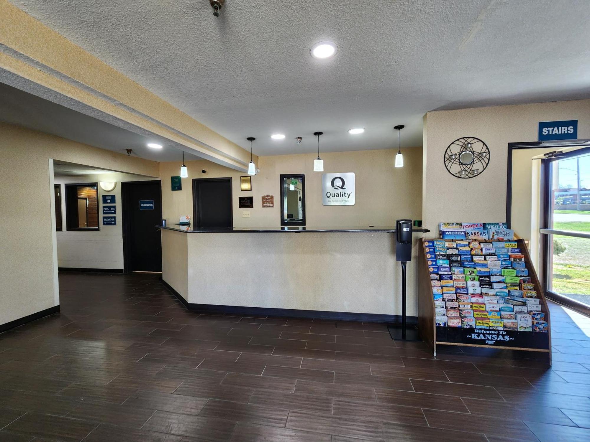 Quality Inn I-70 At Wanamaker Topeka Eksteriør bilde