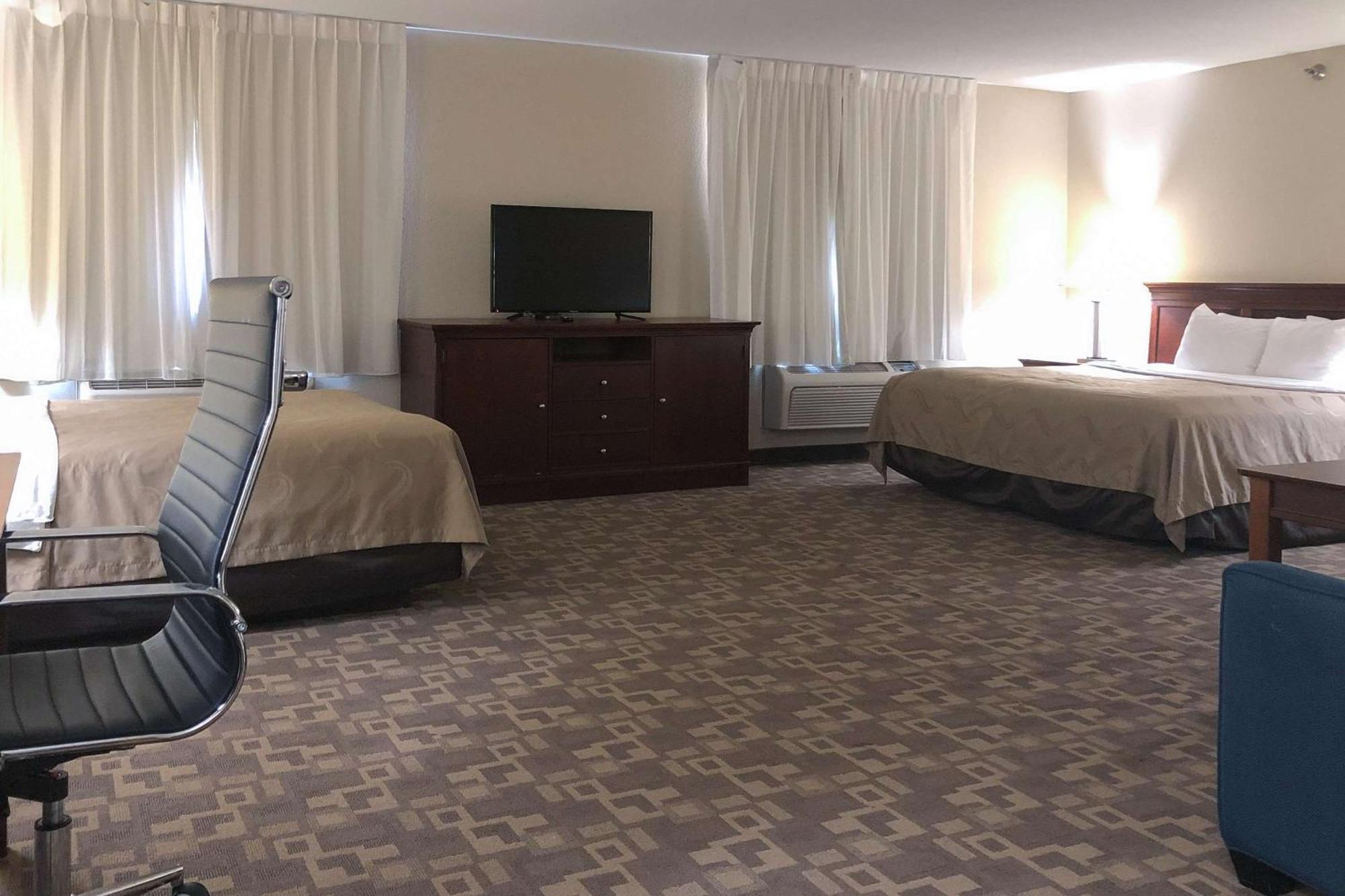 Quality Inn I-70 At Wanamaker Topeka Eksteriør bilde