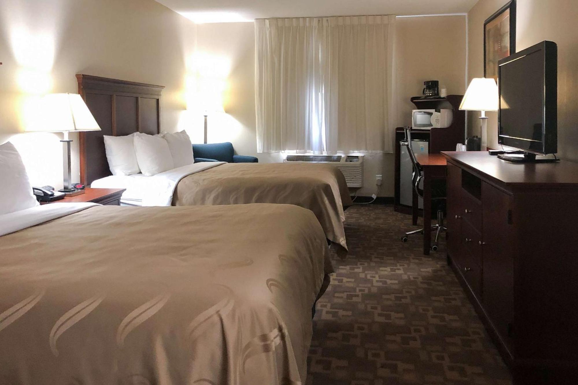 Quality Inn I-70 At Wanamaker Topeka Eksteriør bilde