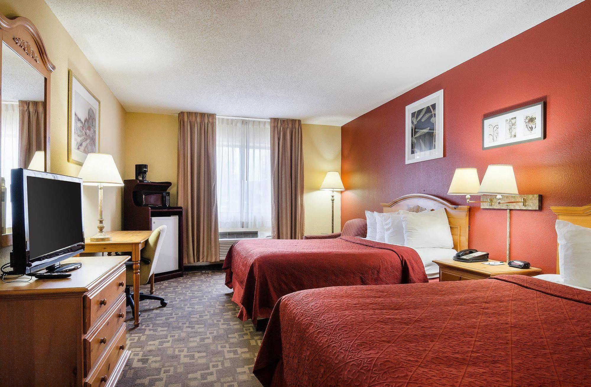 Quality Inn I-70 At Wanamaker Topeka Eksteriør bilde